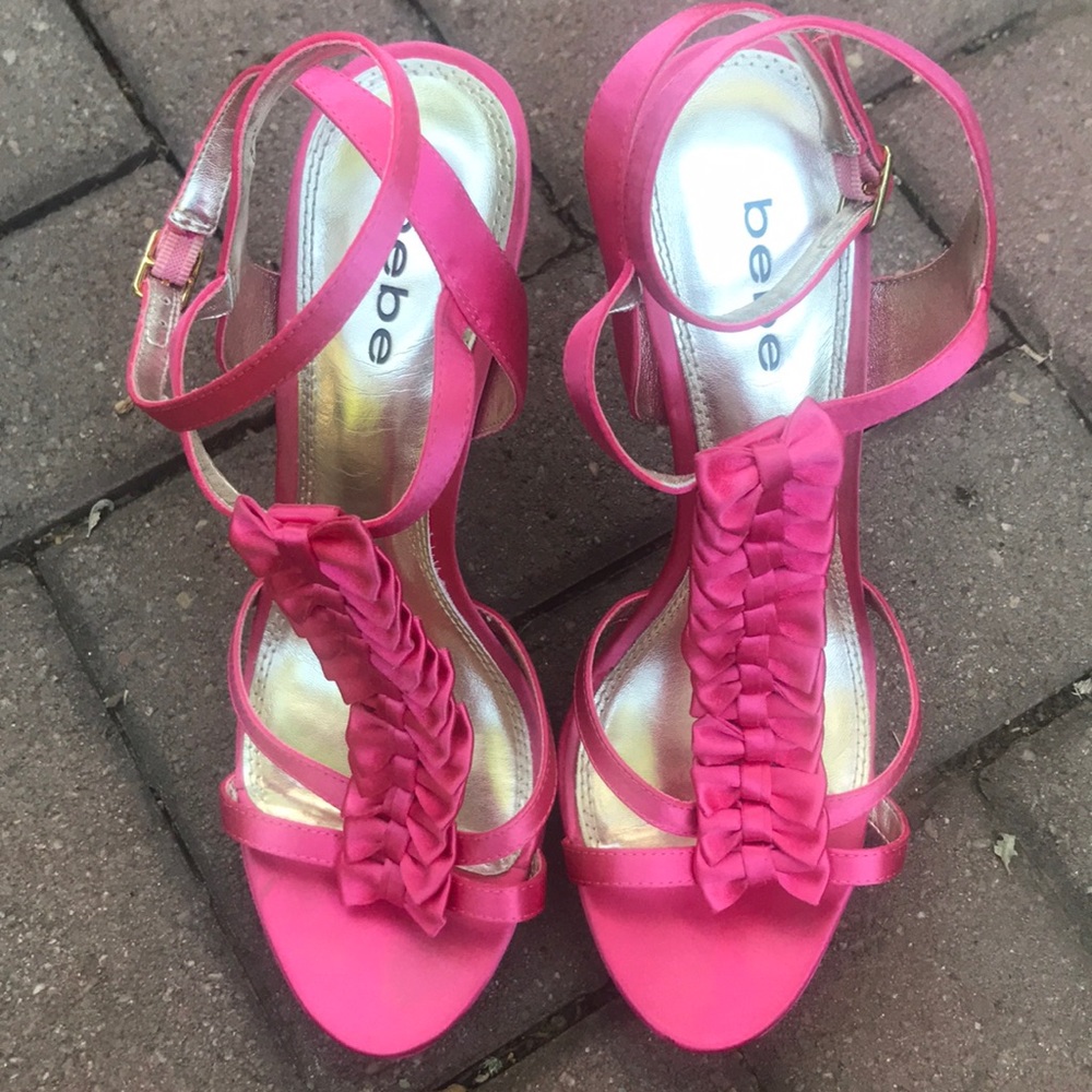 Size 10. Pink with bows - Picture 5 of 5